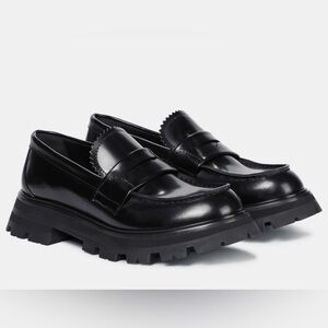 NEW Alexander McQueen Wander Leather Loafer in Black For Women's Size 8